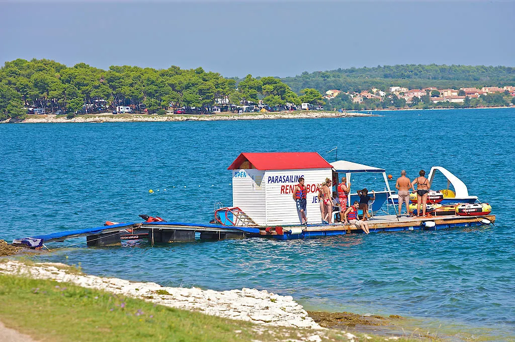 Arena Stupice Camping Homes