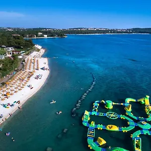 4* Parque de vacaciones Centre Bi Village
